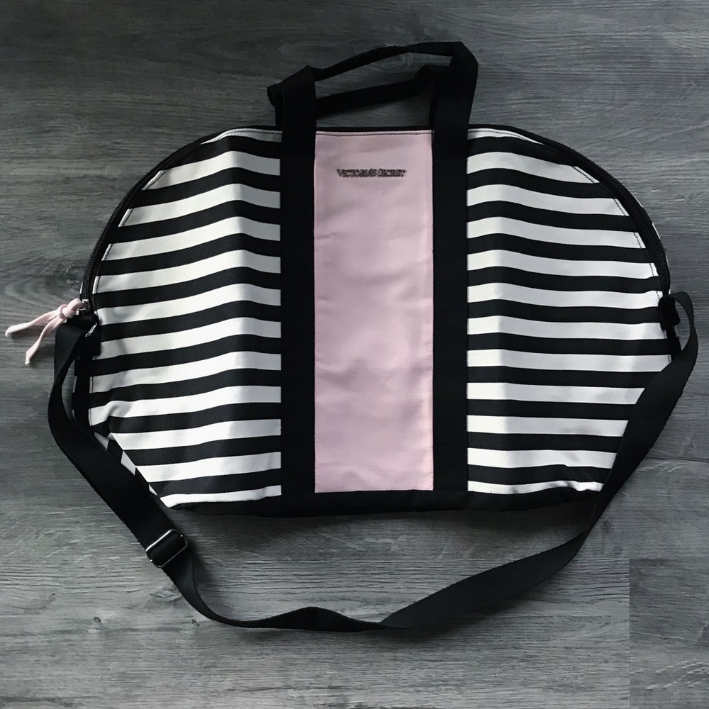 NWOT Victoria’s Secret Weekender Bag Pink Black